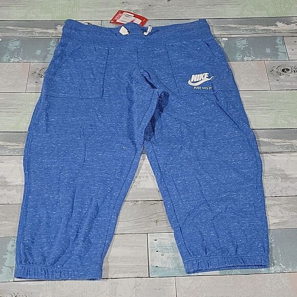 Girls Blue Nike Capris sz Large NWT - Picture 1 of 4